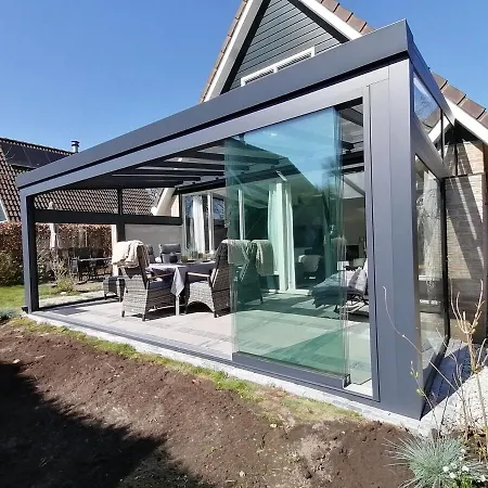 Villa-43 Vakantiehuis *